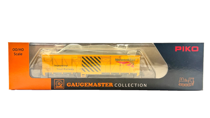 PIKO OO GAUGE - GM4430101 - NETWORK RAIL TRACK CLEANING VEHICLE BOXED