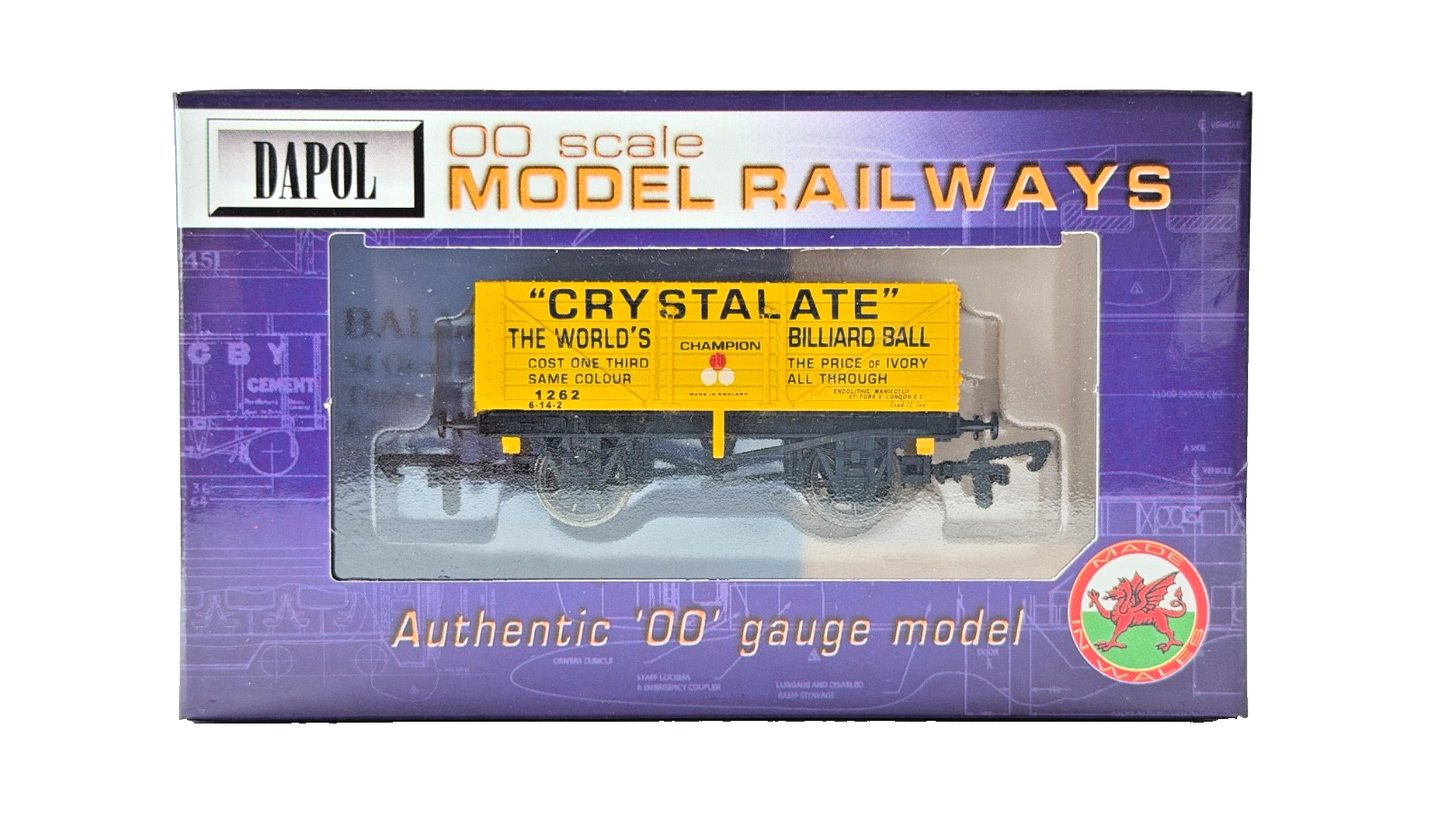 DAPOL 00 GAUGE - CRYSTALATE WORLDS CHAMPION BILLARD BALL 1262 (LIMITED EDITION)