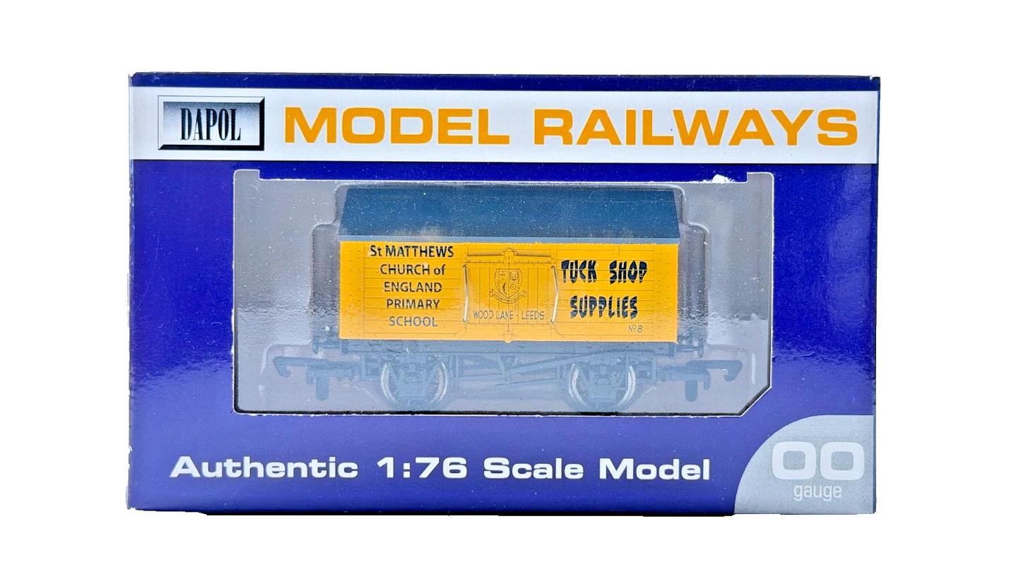 DAPOL 00 GAUGE - ST MATTHEWS PRIMARY SCHOOL TUCK SHOP LEEDS (LIMITED EDITION)
