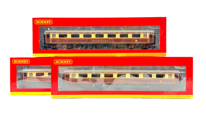 HORNBY OO GAUGE - R4898 - NORTHERN BELLE LIVERY MK2E TRIPLE COACH PACK BOXED