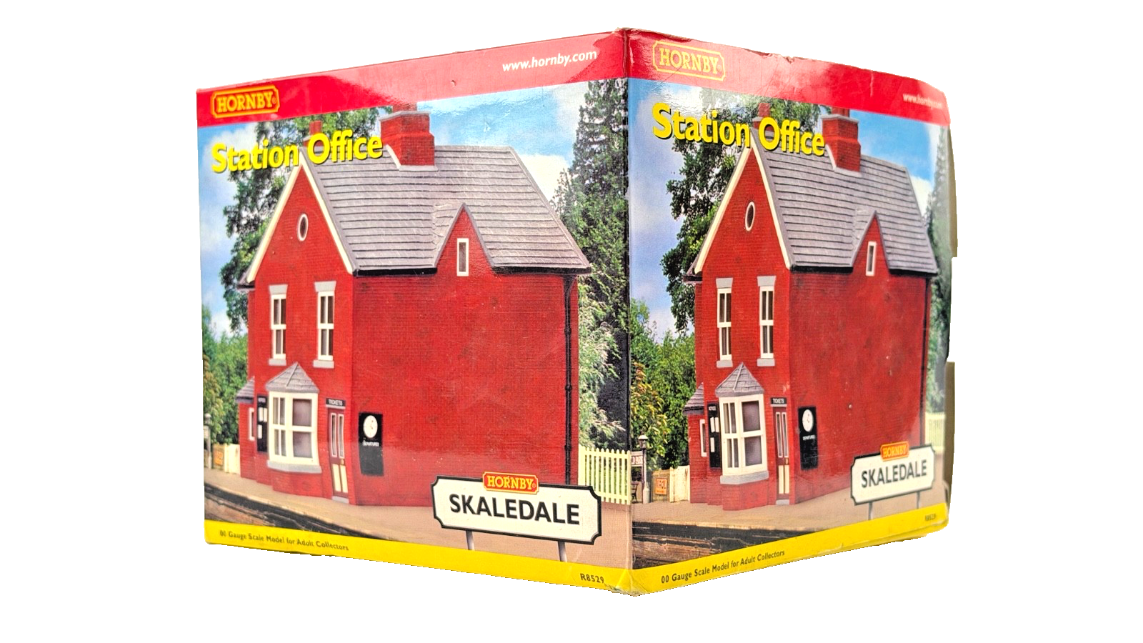 HORNBY 00 GAUGE SKALEDALE - R8529 - RED BRICK STATION OFFICE - BOXED