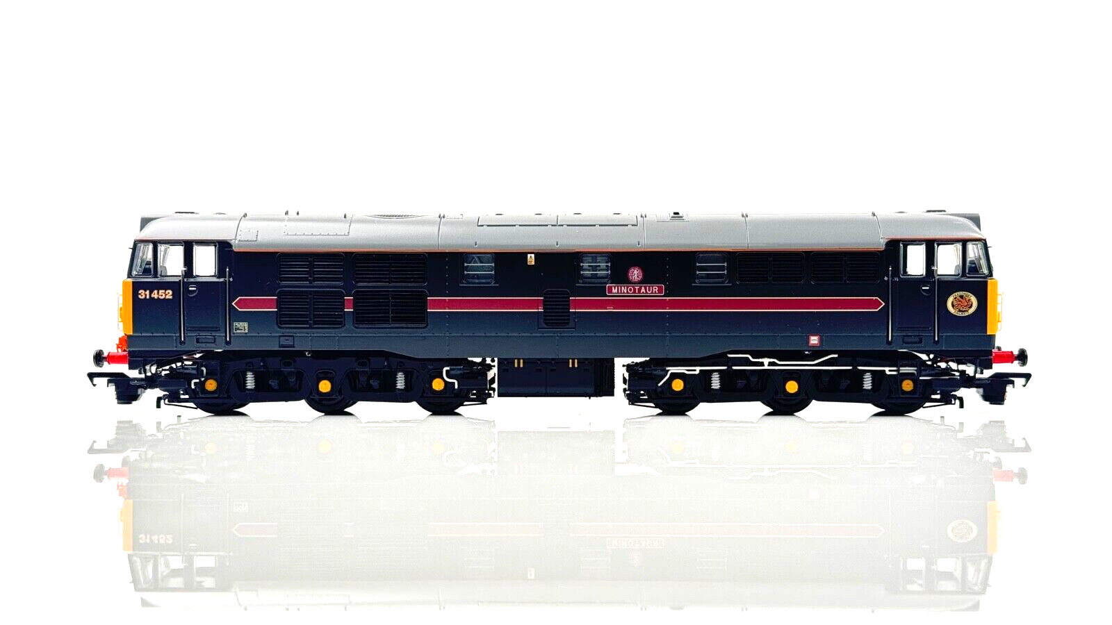 BACHMANN 00 GAUGE - 35-825YSFX - CLASS 31/4 31452 FRAGONSET MINOTAUR DCC SOUND