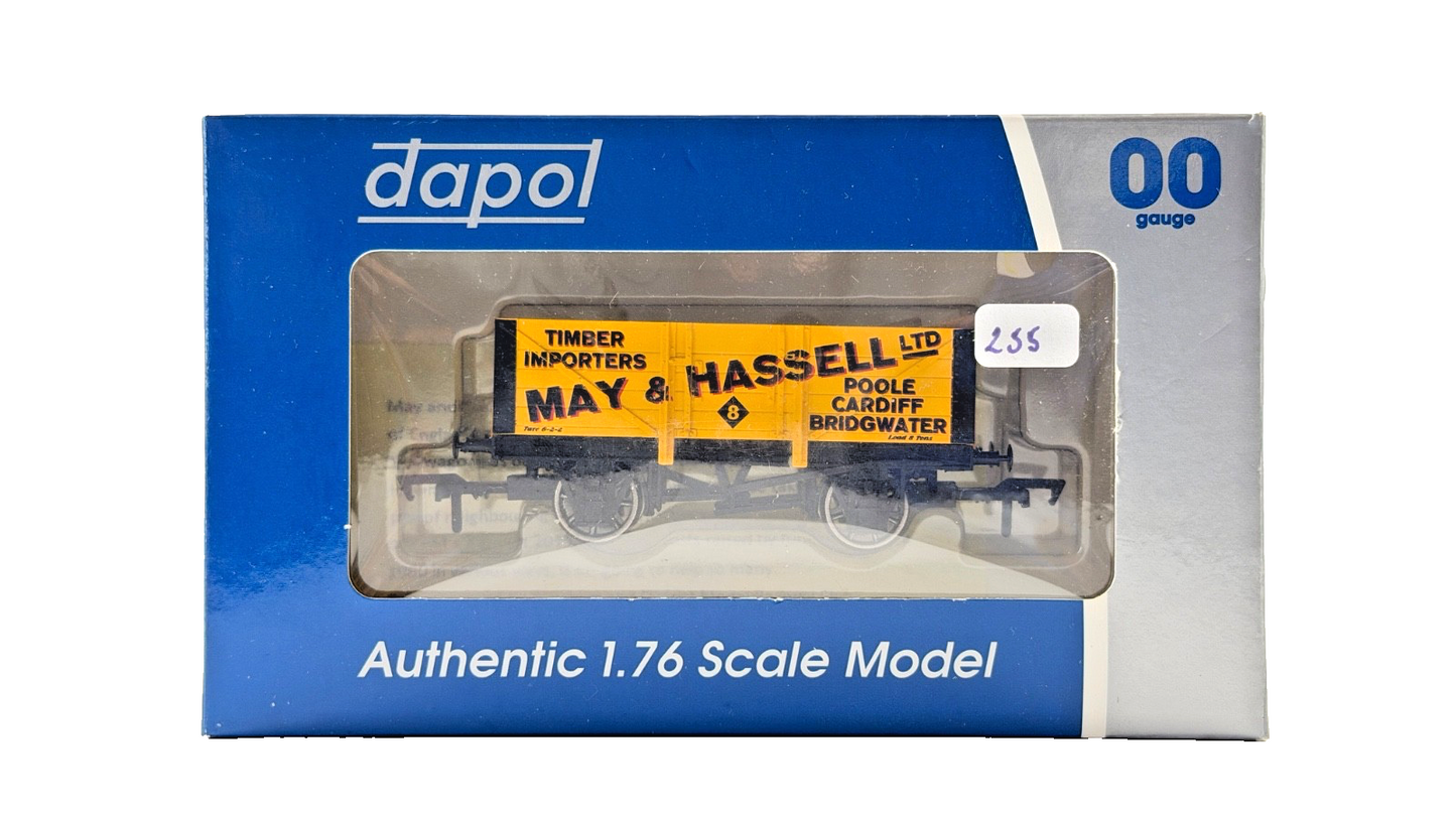 DAPOL 00 GAUGE - MAY & HASSELL TIMBER IMPORTERS POOLE WAGON 8 (LIMITED EDITION)