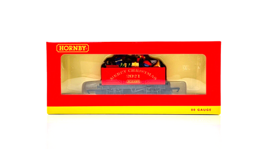 HORNBY 00 GAUGE - R60015 - 7 PLANK WAGON CHRISTMAS 2021 WITH PRESENT LOAD BOXED