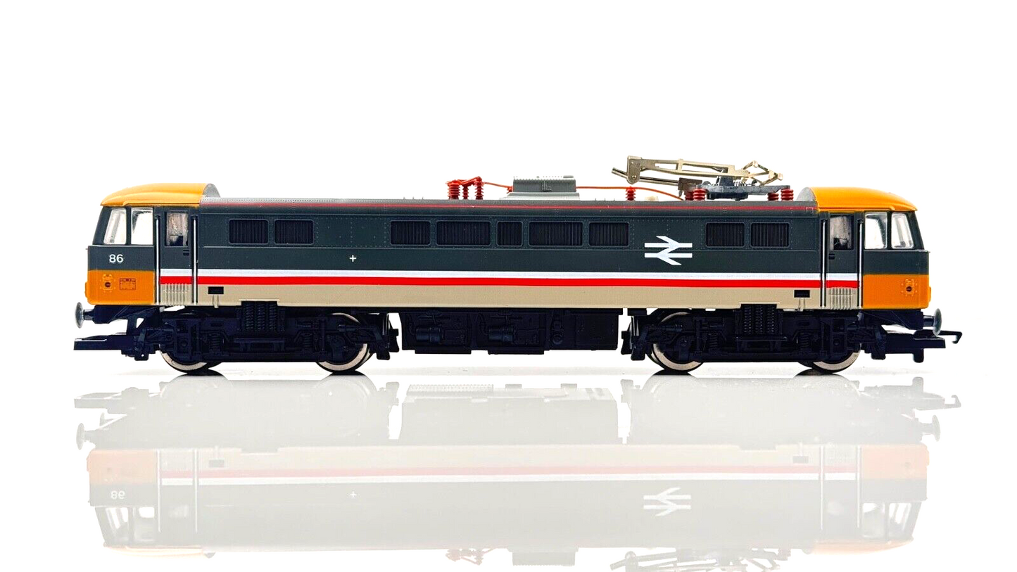 HORNBY 00 GAUGE - R289 - CLASS 86 ELECTRIC LOCOMOTIVE INTERCITY - BOXED