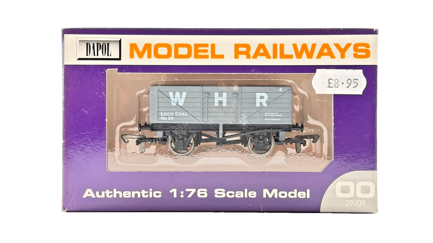 DAPOL 00 GAUGE - WELSH HIGHLAND RAIL WHR PLANK WAGON NO.20 (LIMITED EDITION)