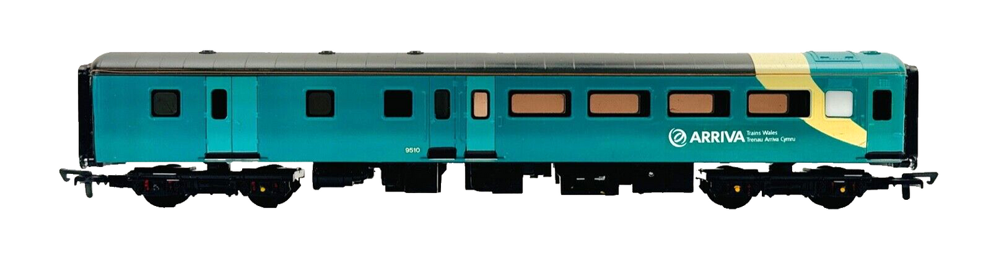 AIRFIX 00 GAUGE - ARRIVA TRAINS WALES MK2 PASSENGER COACH 9510 (REFINISHED)