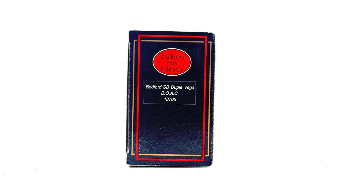 EFE 1/76 SCALE - 18705 - BEDFORD SB DUPLE VEGA B.O.A.C - BOXED