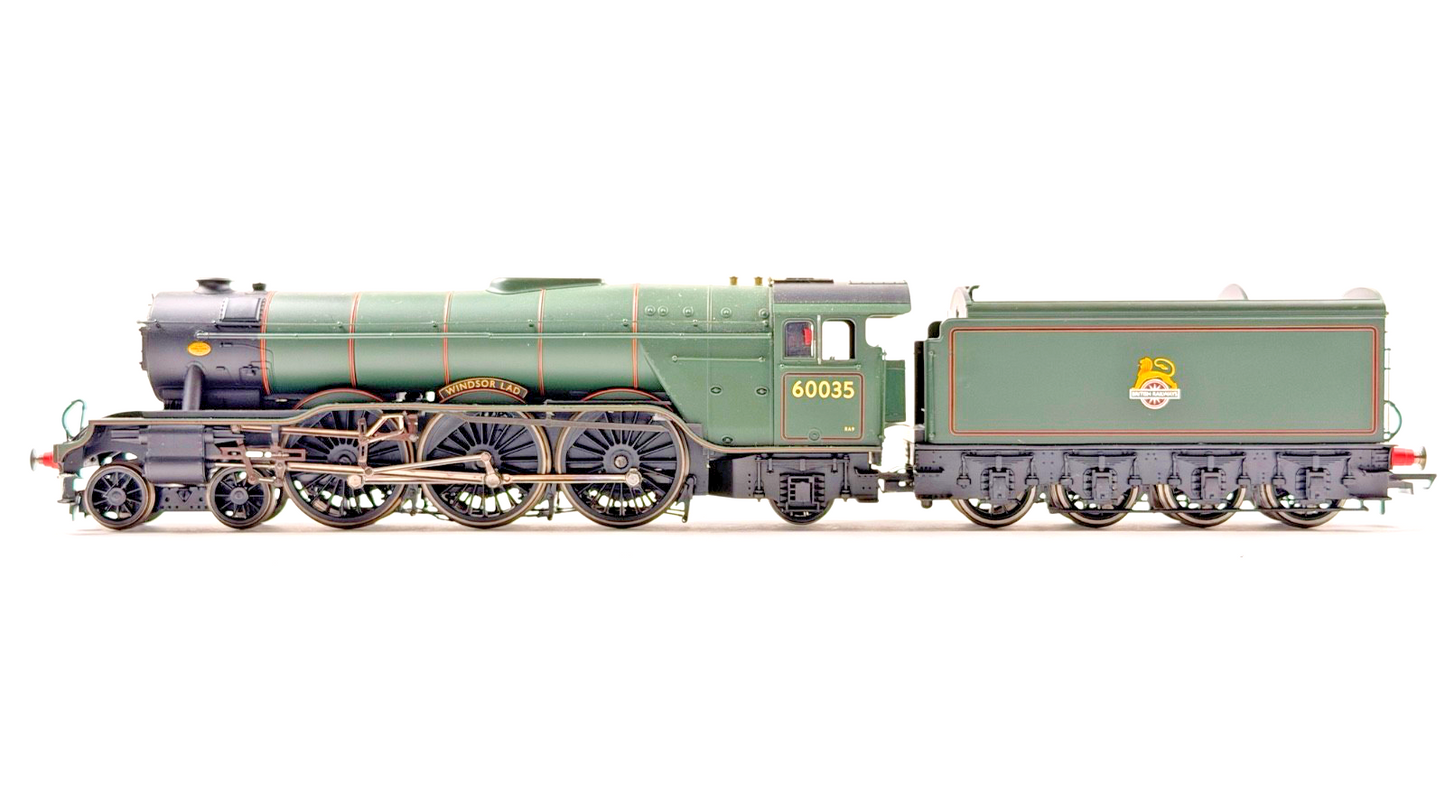HORNBY 00 GAUGE - R2341 - BR 4-6-2 CLASS A3 LOCOMOTIVE 60035 WINDSOR LAD BOXED