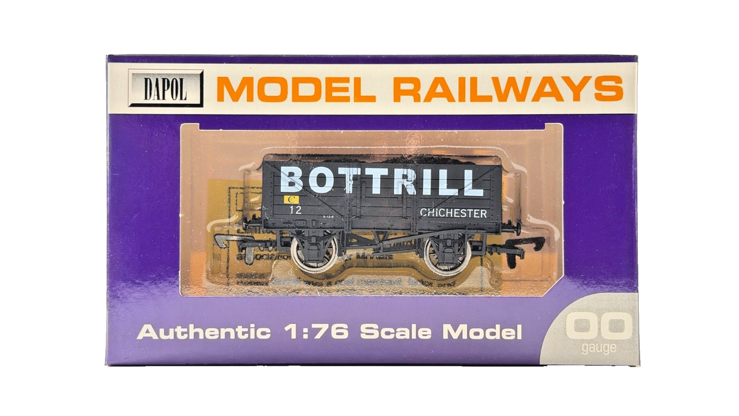 DAPOL 00 GAUGE - BOTTRILL COLLIERY OF CHICHESTER WAGON NO.12 (LIMITED EDITION)
