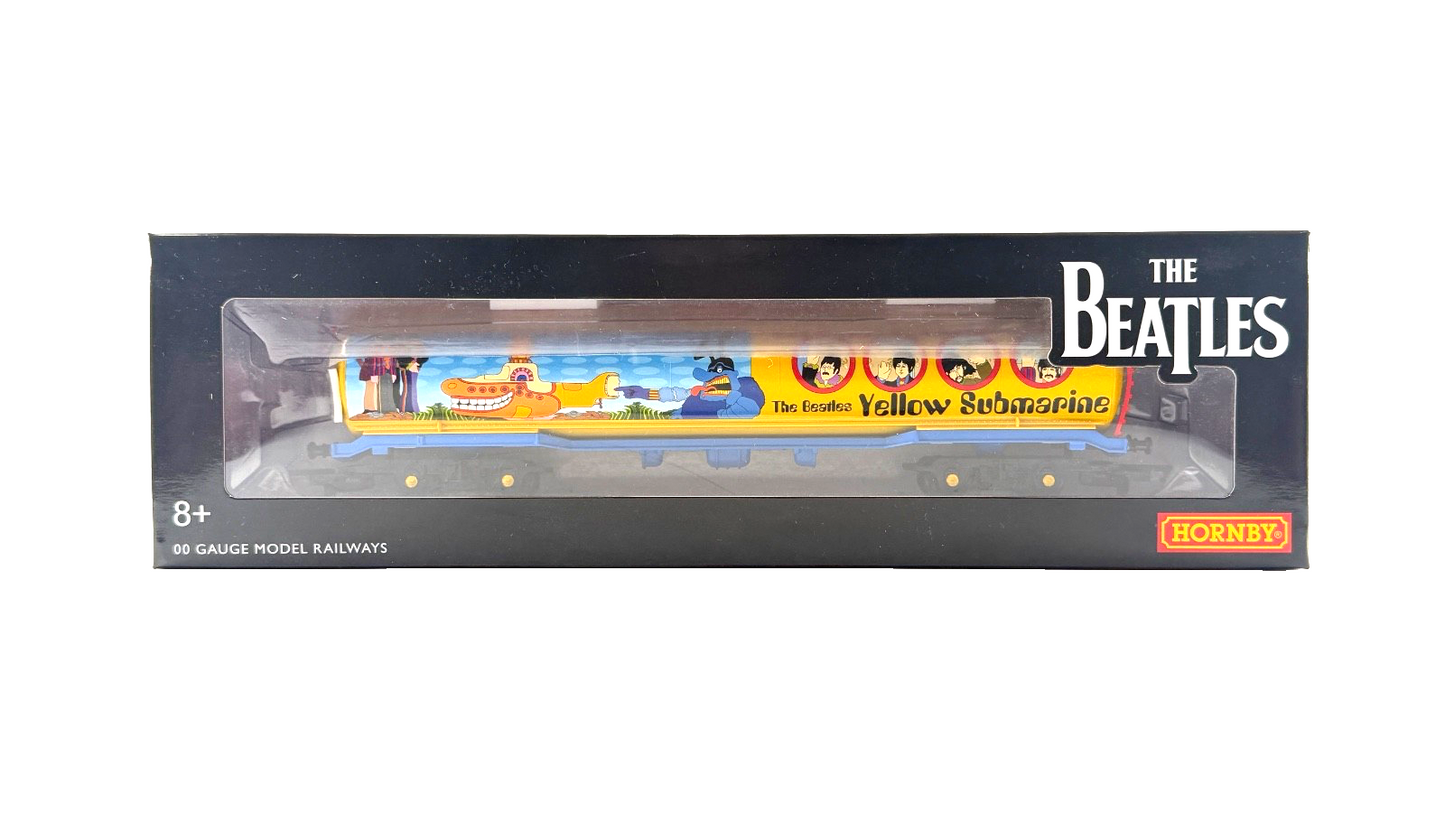 HORNBY OO GAUGE - R60314 - THE BEATLES YELLOW SUBMARINE 100 TON TANK WAGON BOXED