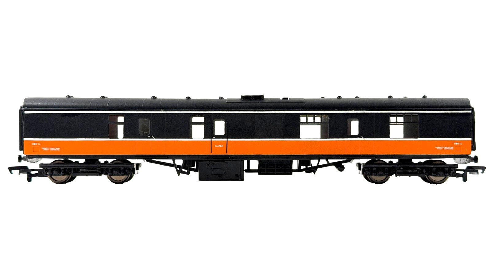 SILVER FOX MODELS OO GAUGE - IRISH RAIL BLACK OVER ORANGE GSV EX BSK COACH 3180