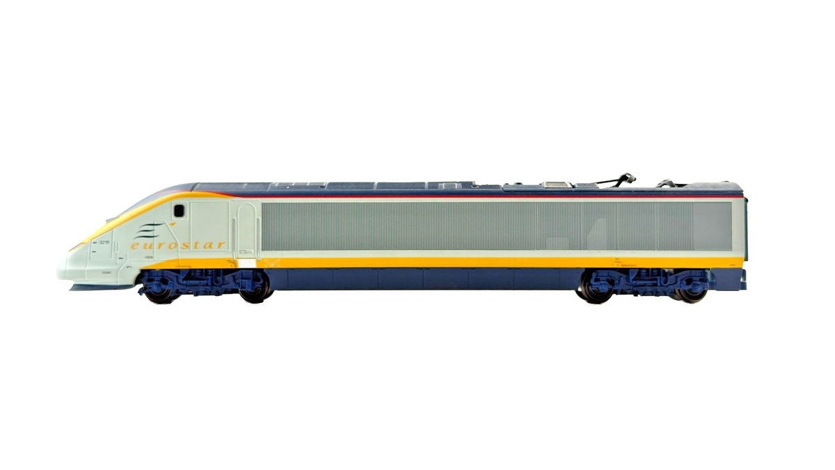 HORNBY OO GAUGE - CLASS 373 EUROSTAR FOUR CAR EMU SET UNBOXED