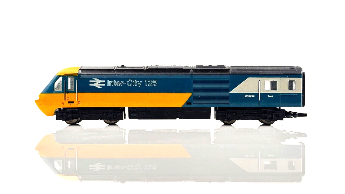 HORNBY 00 GAUGE - INTERCITY 125 BLUE/YELLOW HST TWIN POWER/DUMMY - UNBOXED