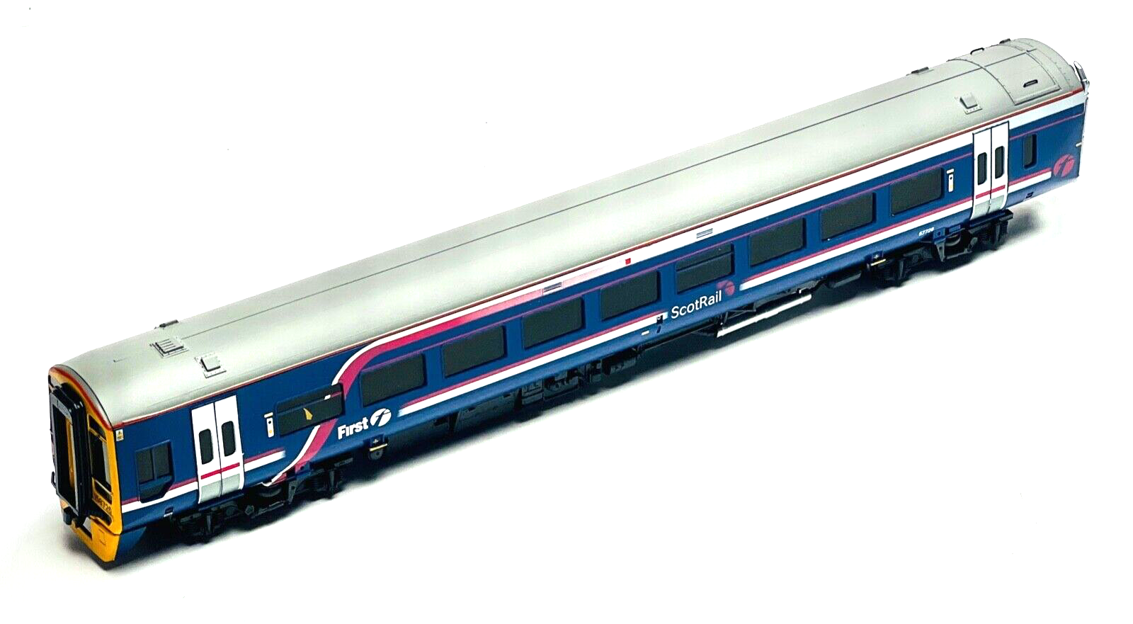 BACHMANN 00 GAUGE - 31-500Z - CLASS 158 DMU 2 CAR 'FIRST SCOTRAIL' BARBIE LIVERY