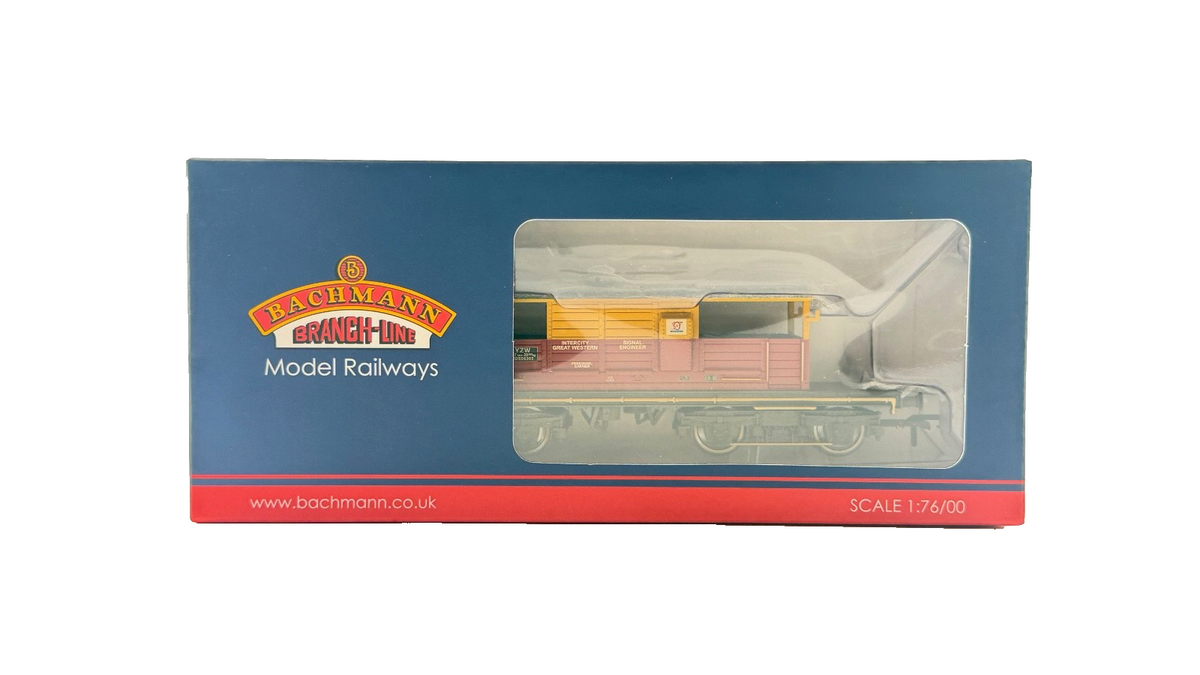 BACHMANN OO GAUGE - 33-831 - QUEEN MARY BRAKE VAN SATLINK (WEATHERED) BOXED