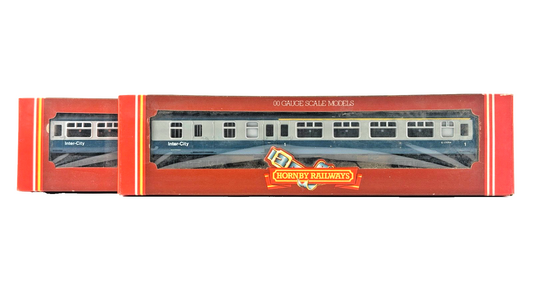 HORNBY OO GAUGE - RAKE OF TWO BR BLUE GREY MK2 PASSENGER COACHES BOXED