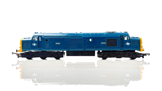 TRIANG 00 GAUGE - R751 - CLASS 37 DIESEL D6830 BR BLUE YELLOW ENDS - UNBOXED