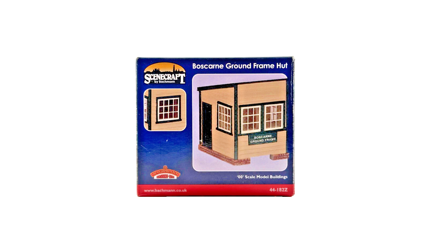 BACHMANN SCENECRAFT OO GAUGE - 44-182Z - BOSCARNE GROUND FRAME HUT - BOXED