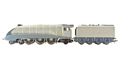BACHMANN OO GAUGE - LNER SILVER 4-6-2 CLASS A4 SILVER FOX 2512 DCC SOUND UNBOXED