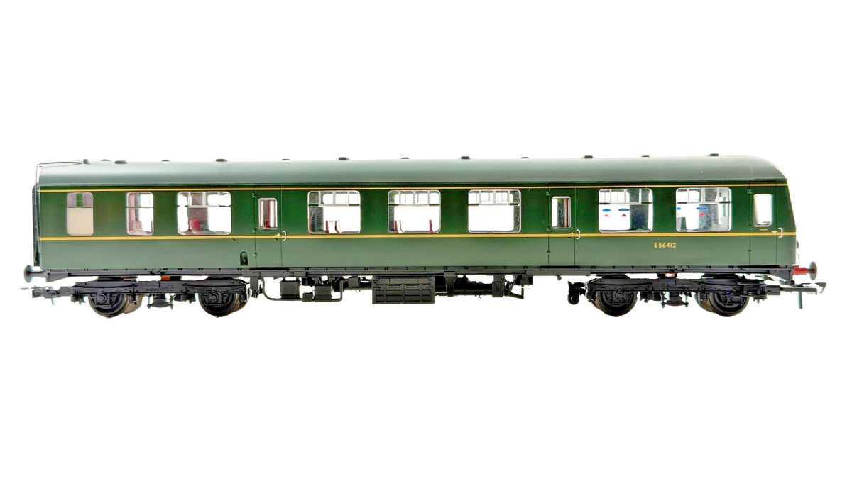 BACHMANN OO GAUGE - 31-326 - CLASS 105 TWO CAR DMU BR GREEN WITH SPEED WHISKERS