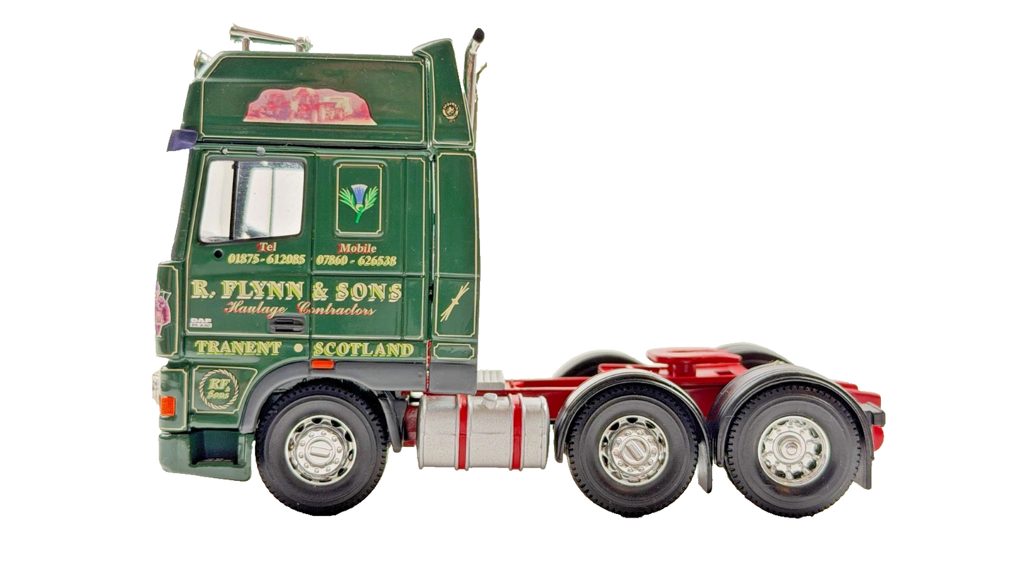 CORGI 1/50 SCALE DIECAST R.FLYNN & SONS HAULAGE DAF XF TRACTOR + MIRRORS UNBOXED