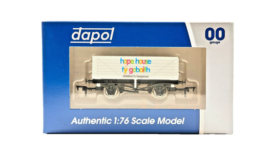 DAPOL 00 GAUGE - 4F-071-190 - HOPE HOUSE CHILDRENS HOSPICE 7 PLANK WAGON - BOXED