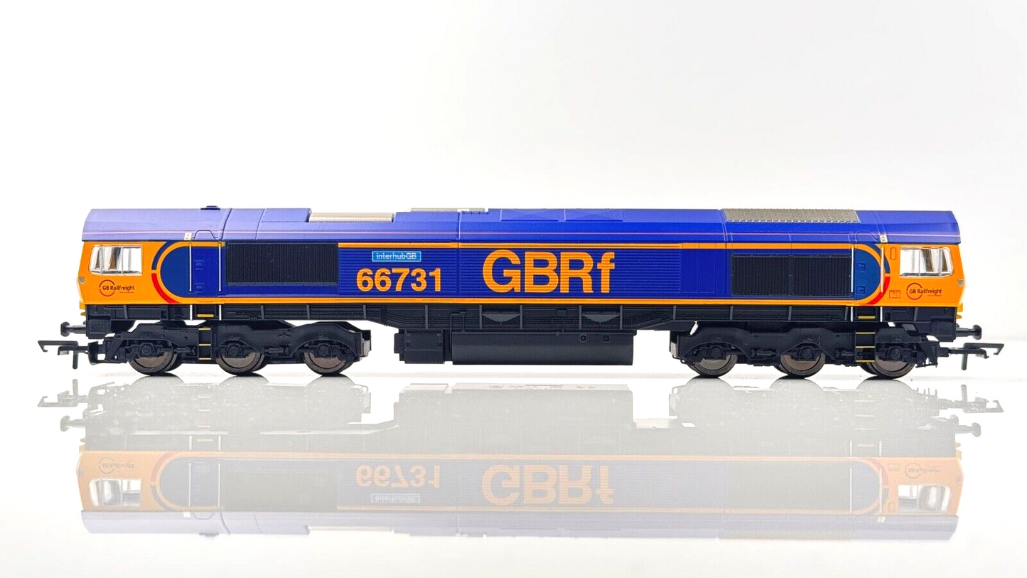 HORNBY 00 GAUGE - R3785 - CLASS 66 DIESEL 66731 GBRF 'INTERHUB GB' - BOXED