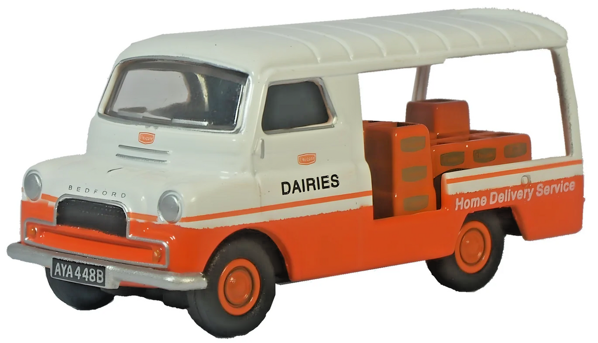 OXFORD DIECAST 1/76 SCALE - 76CA001 - BEDFORD CA VAN MILKFLOAT UNIGATE - NEW