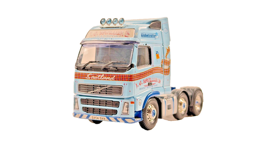 CORGI 1/50 SCALE DIECAST J.G. MCWILLIAM HUNTLY VOLVO TRACTOR + MIRRORS UNBOXED