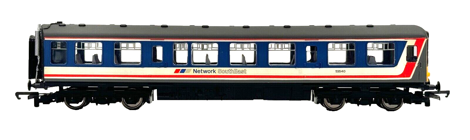 BRITANNIA PACIFIC MODELS 00 GAUGE - CLASS 104 NETWORK SOUTHEAST DMU 2 CAR HORNBY