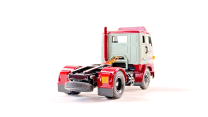 CORGI 1/50 SCALE CC13108 MANSEL DAVIES DYDED VOLVO F88 4X2 TRACTOR UNIT UNBOXED