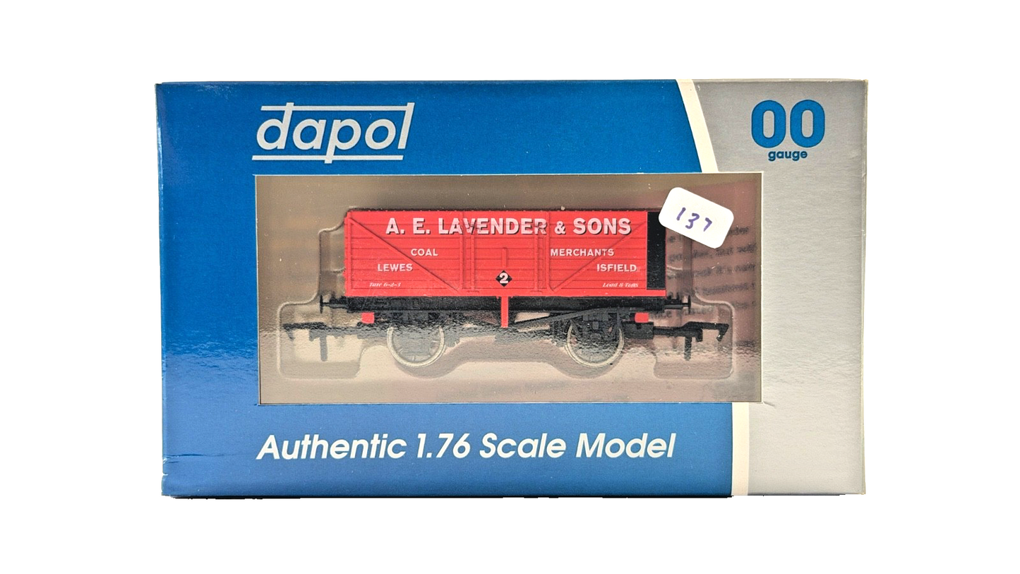 DAPOL 00 GAUGE - A.E LAVENDER COAL MERCHANTS LEWES ISFIELD 2 (LIMITED EDITION)