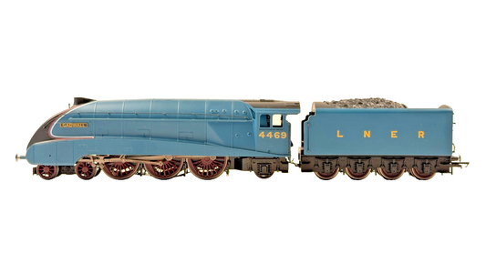 HORNBY 00 GAUGE - R3285 - LNER BLUE 4-6-2 CLASS A4 LOCOMOTIVE 4469 GADWALL