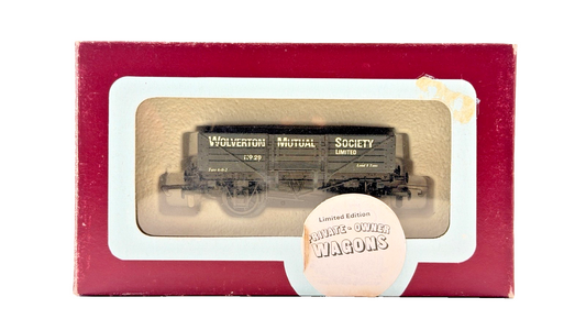 DAPOL 00 GAUGE - WOLVERTON MUTUAL SOCIETY PLANK WAGON NO.29 (LIMITED EDITION)