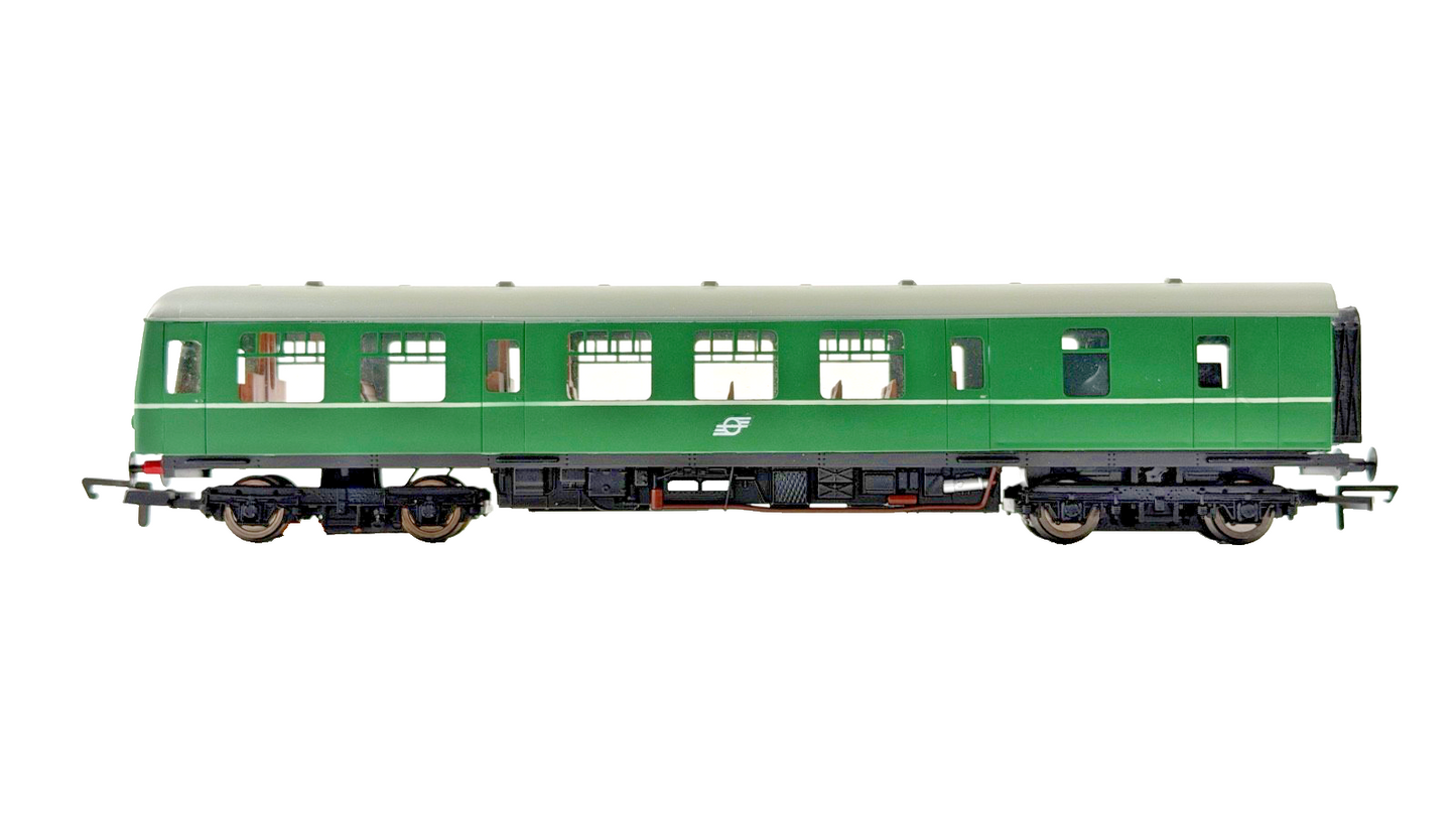 SILVER FOX MODELS OO GAUGE - CIE GREEN 2600 CLASS RAILCAR 2 CAR DMU 2607/2627