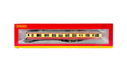 HORNBY OO GAUGE - R4188D - BR CRIMSON CREAM 68FT DINING CAR COACH M236M BOXED