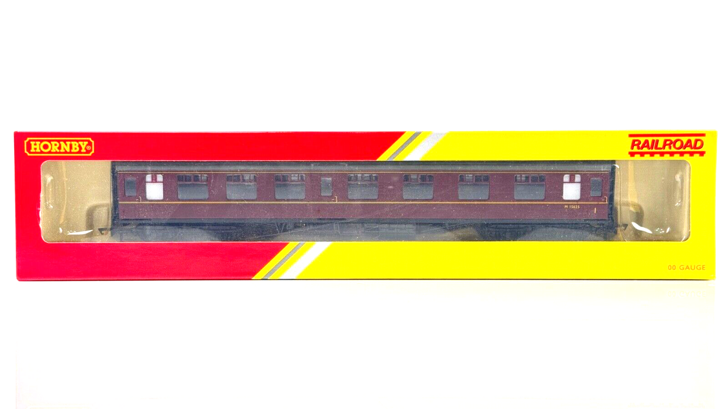 HORNBY 00 GAUGE - R4350 - BR MAROON MK1 COMPOSITE COACH M15625 - BOXED