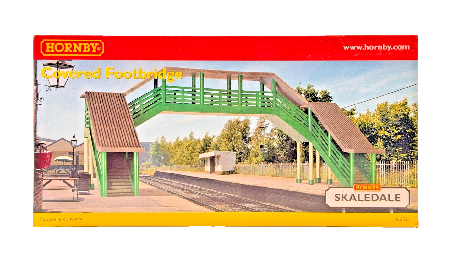 HORNBY OO GAUGE SKALEDALE - R9731 - COVERED FOOTBRIDGE - NEW