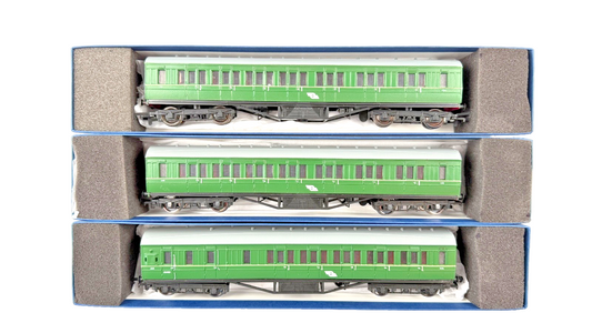 SILVER FOX MODELS OO GAUGE - CIE IRISH RAIL GREEN PANELLED COACH TRIPLE PACK