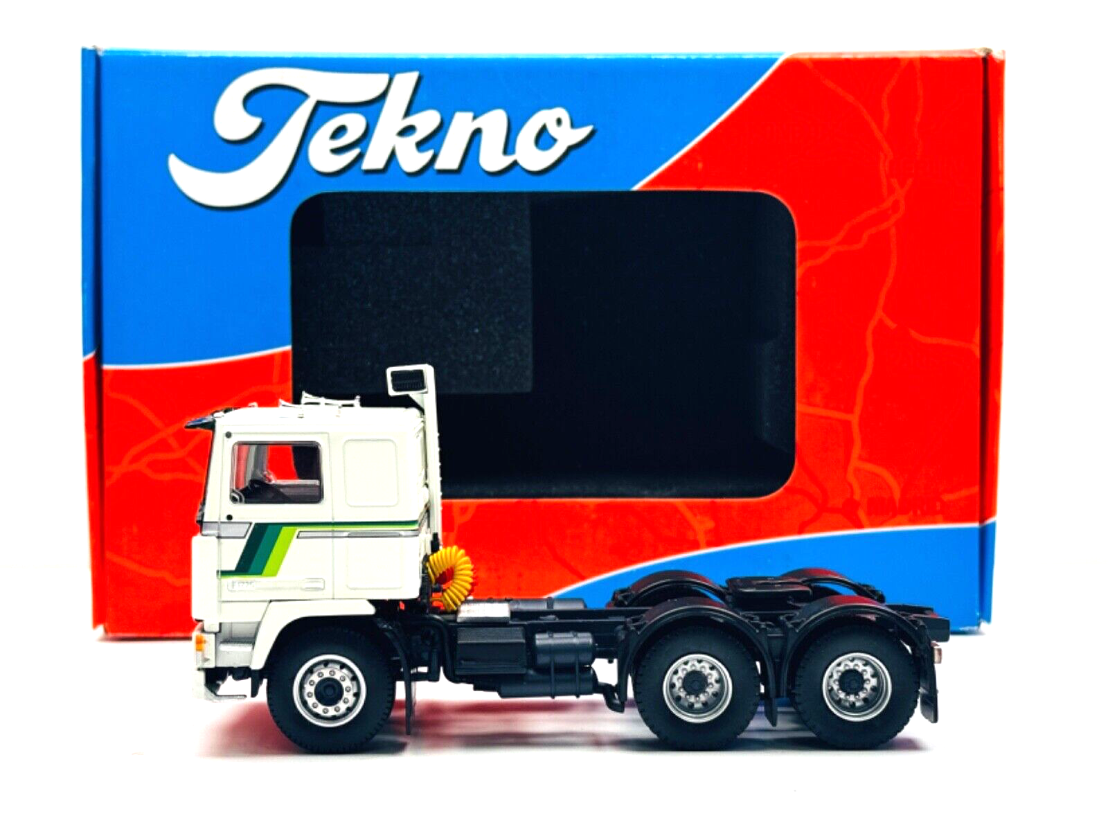 TEKNO 1/50 SCALE - 69430 - VOLVO F12 6X2 WHITE TRACTOR CAB UNIT - BOXED