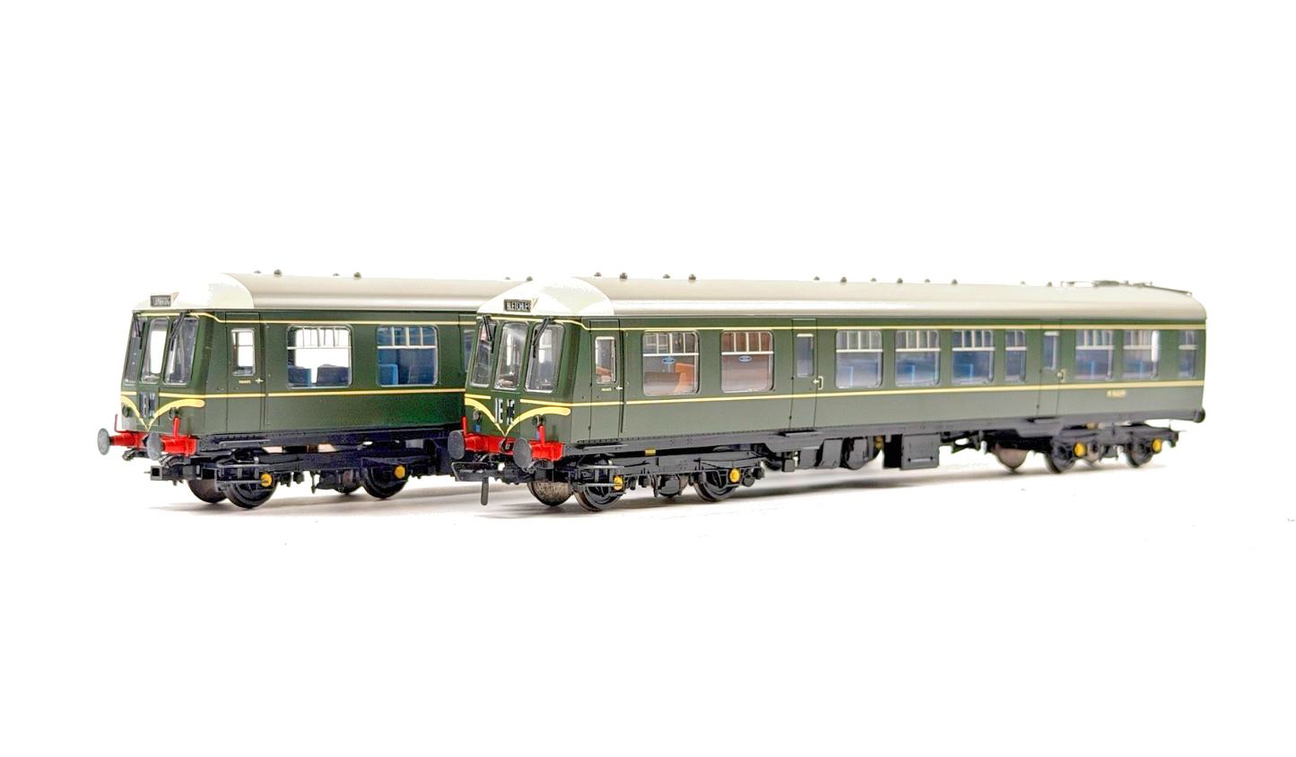 BACHMANN 00 GAUGE - 32-900C - CLASS 108 DMU 2 CAR BR GREEN S/WHISKERS DCC SOUND
