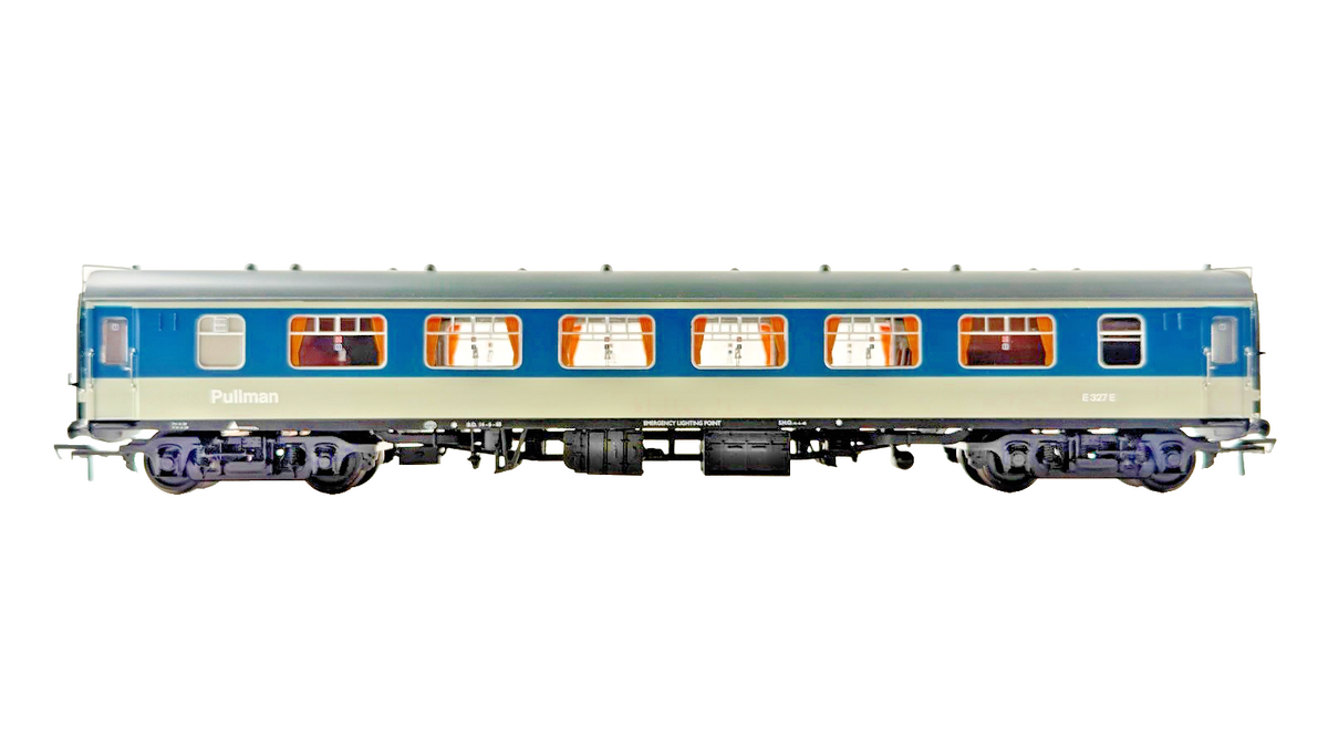 BACHMANN OO GAUGE - MK1 BLUE GREY PULLMAN COACHES X 3 UNBOXED (WITH LIGHTS)