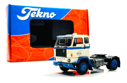 TEKNO 1/50 SCALE - 63679 - VOLVO F88 4X2 TRACTOR CAB UNIT BLUE/WHITE - BOXED