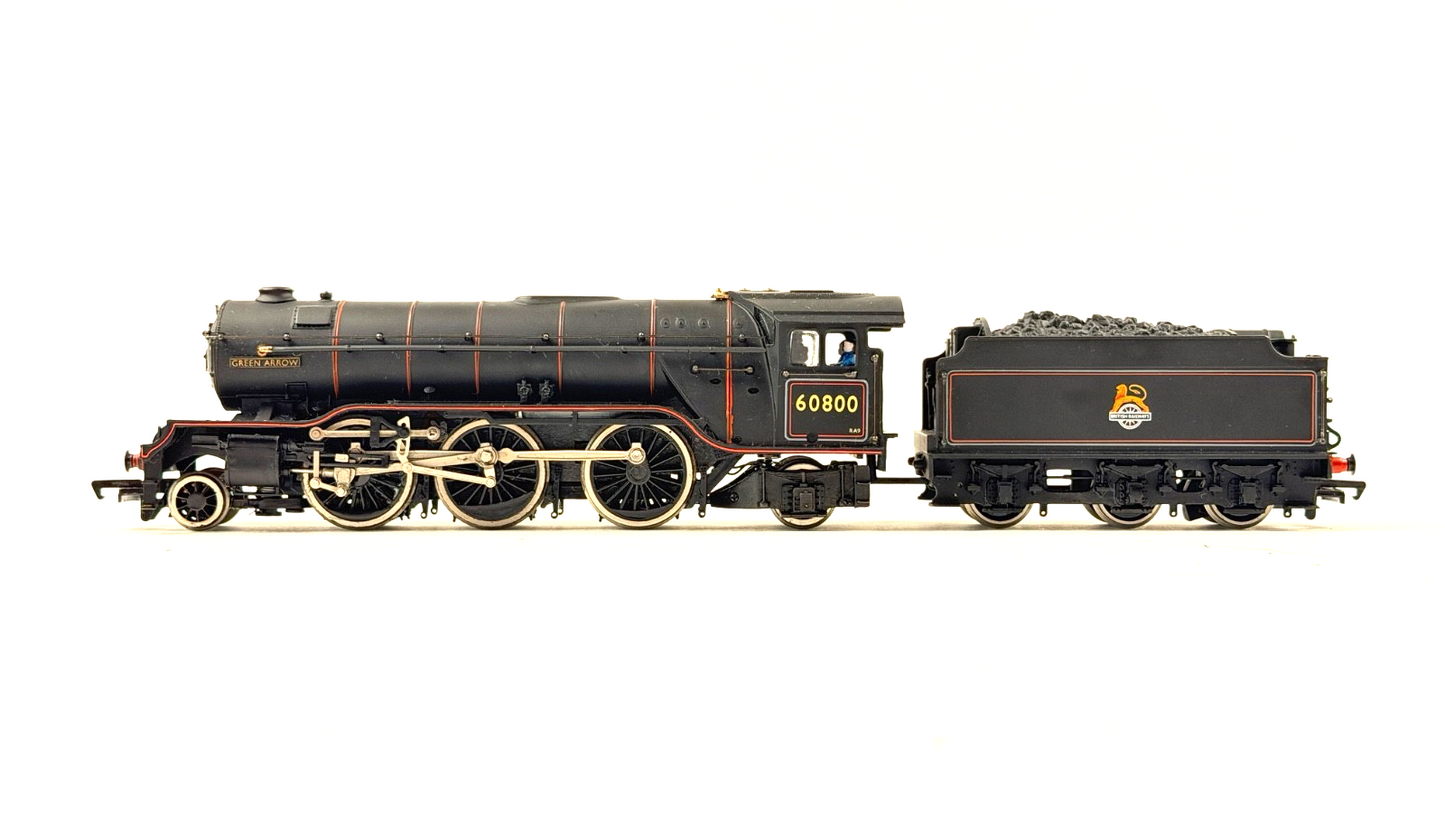 BACHMANN 00 GAUGE - 31-551 - V2 60800 GREEN ARROW BR BLACK LOCOMOTIVE BOXED