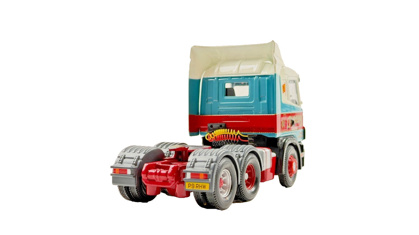 CORGI 1/50 SCALE OLIVERS TRANSPORT SCANIA 124L 420 6X2 TRACTOR UNIT UNBOXED
