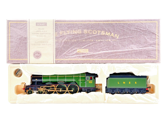 HORNBY 00 GAUGE - R2146 - LNER 4-6-2 CLASS A3 FLYING SCOTSMAN GOLD PLATED MINT