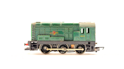 HORNBY OO GAUGE BR GREEN CLASS 08 DIESEL SHUNTER 13012 & WAGON RAKE UNBOXED