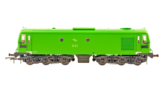 IRISH RAILWAY MODELS 00 GAUGE - IRM1102-A42 - A CLASS IRISH RAIL CIE GREEN A42