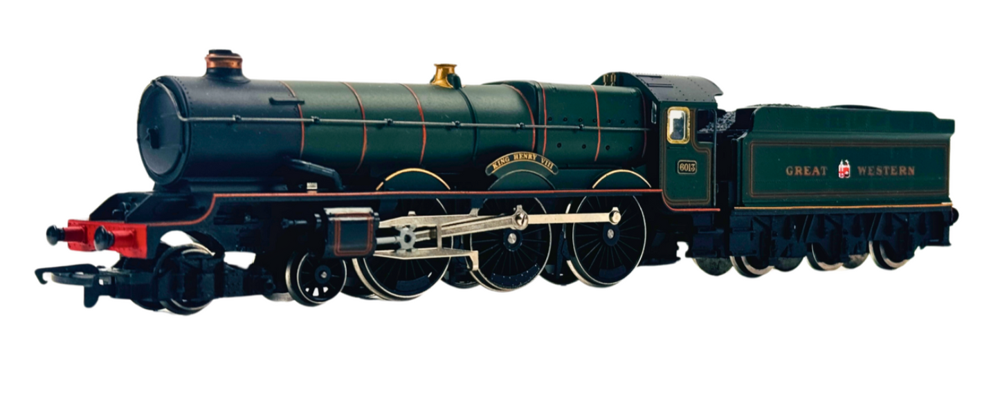 HORNBY 00 GAUGE - GWR GREEN 4-6-0 'KING HENRY VIII' LOCOMOTIVE 6013 PART BOXED